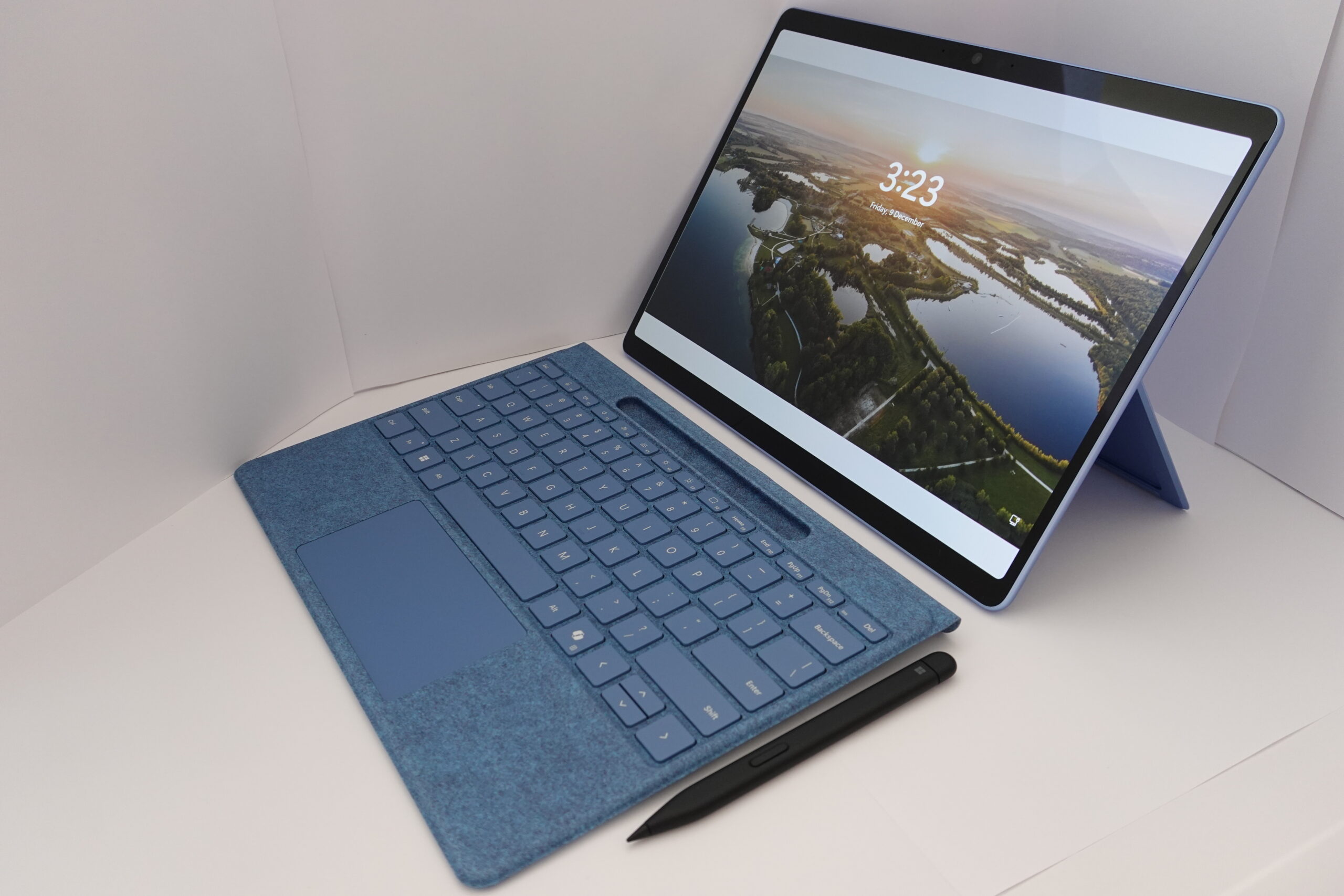 Laptop computer scaled word2